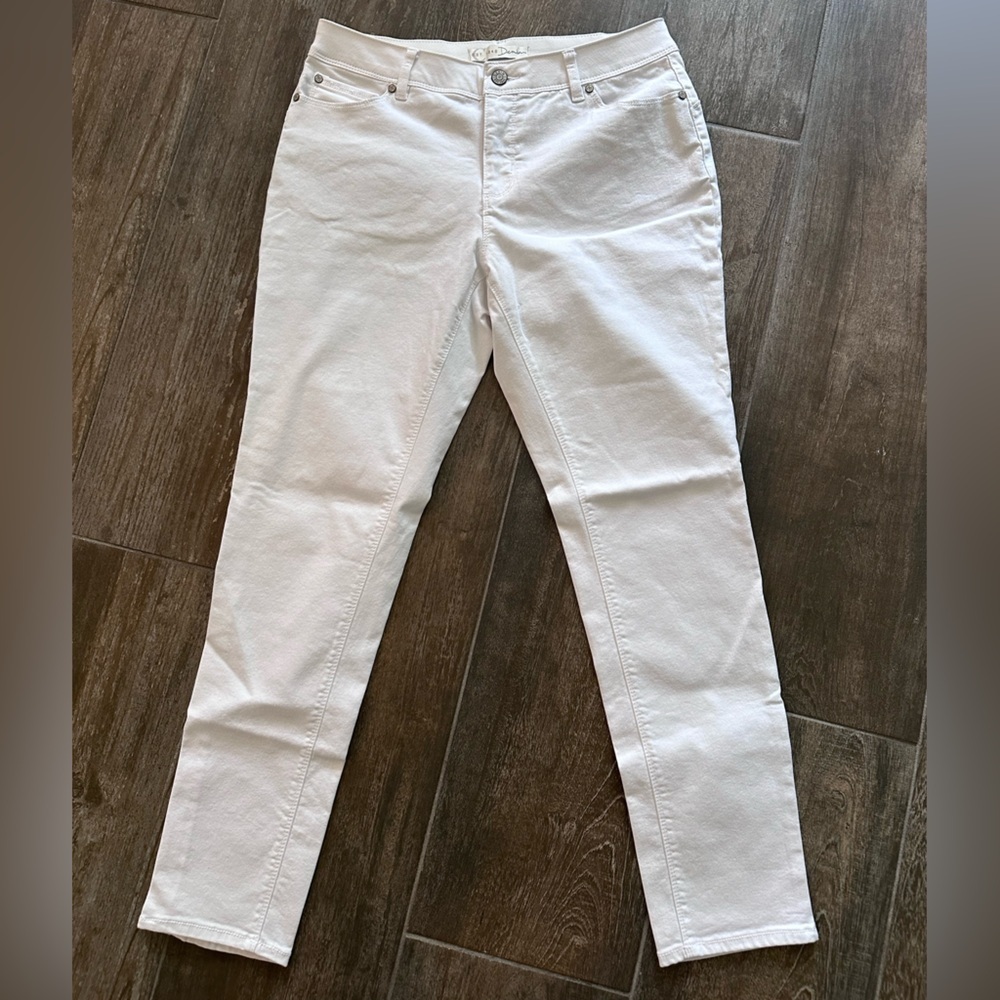 Cato Women's White Skinny Jeans